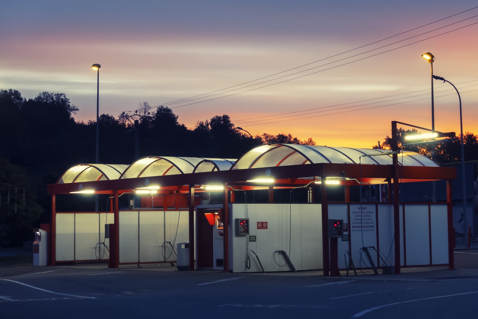 Проект освещения АЗС: требования к освещенности и пожарной безопасности Проект освещения АЗС: требования к освещенности и пожарной безопасности